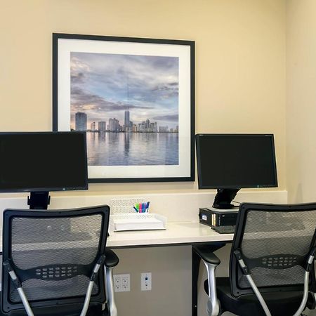 Candlewood Suites - Miami Exec Airport - Kendall By Ihg Country Walk Exterior photo