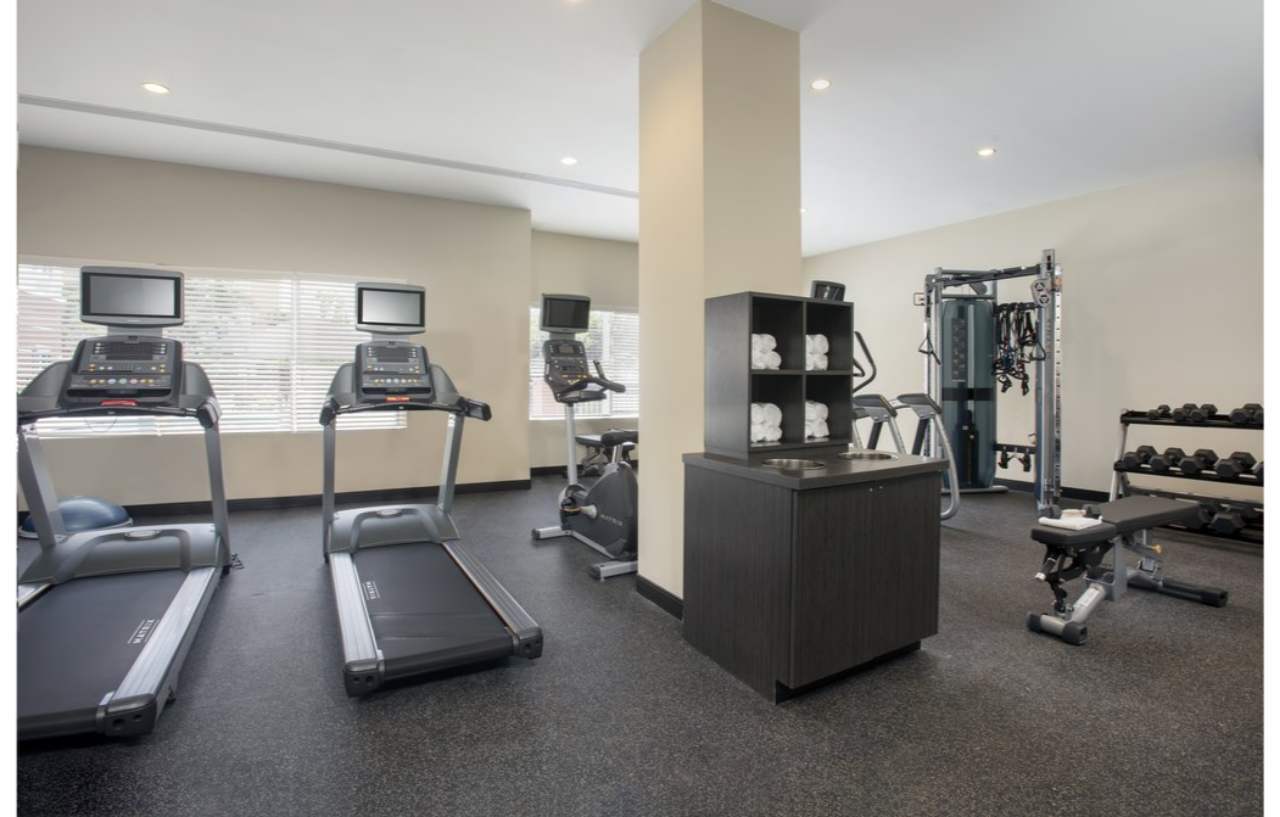 Candlewood Suites - Miami Exec Airport - Kendall By Ihg Country Walk Exterior photo